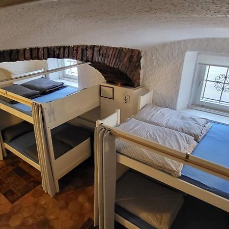 Lesce Hostel Ngoại thất bức ảnh
